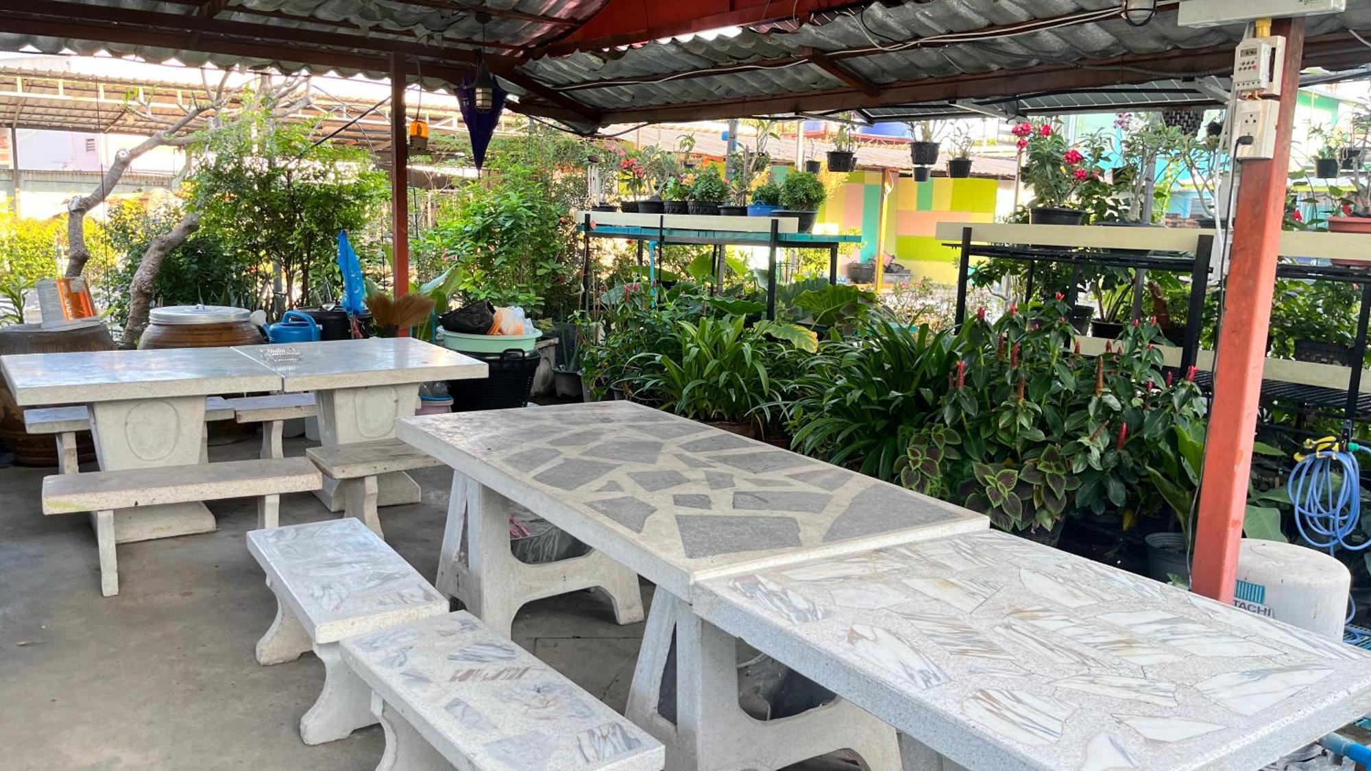 Pa Chalermchai Guesthouse 방콕 외부 사진