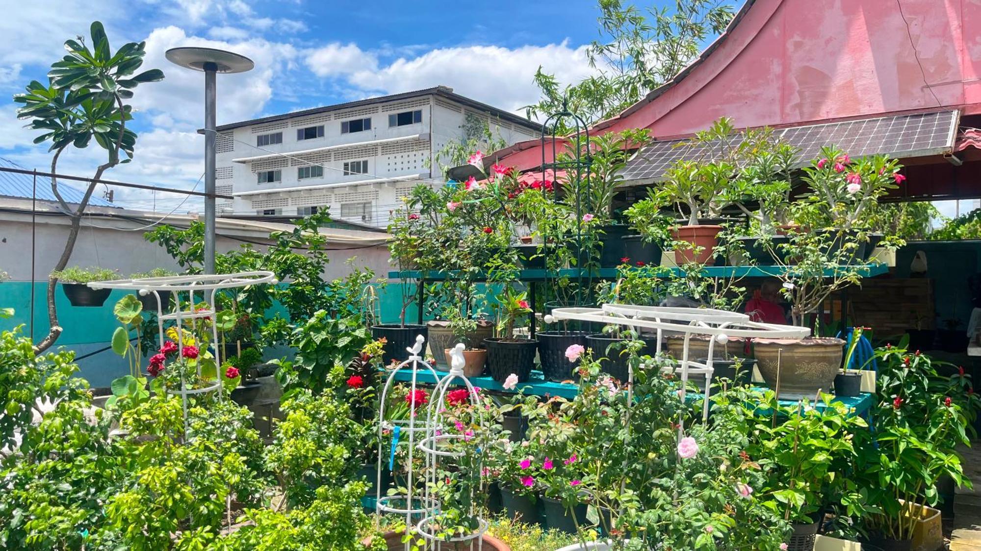 Pa Chalermchai Guesthouse 방콕 외부 사진